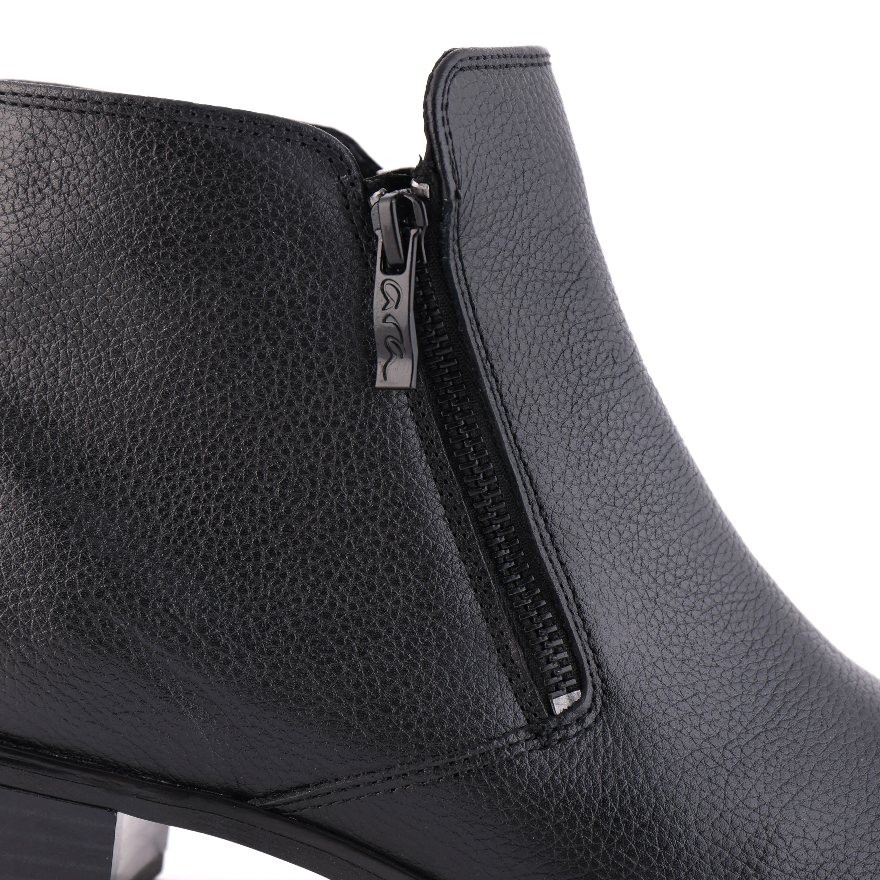 31809 Black