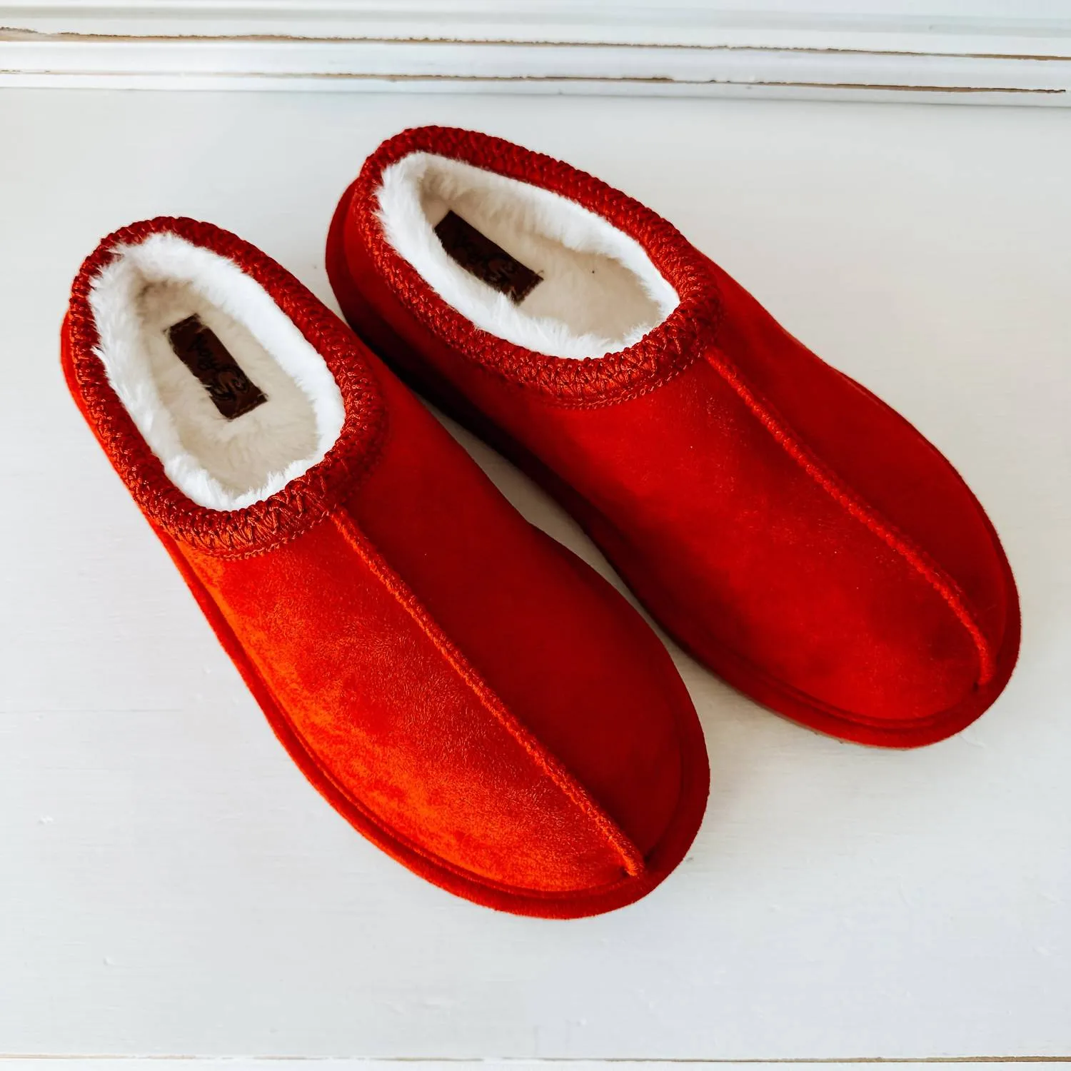 Cheers Women's Platform Slipper In Red