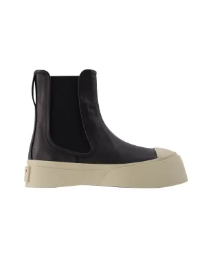 Chelsea Boot Pablo in Black Leather