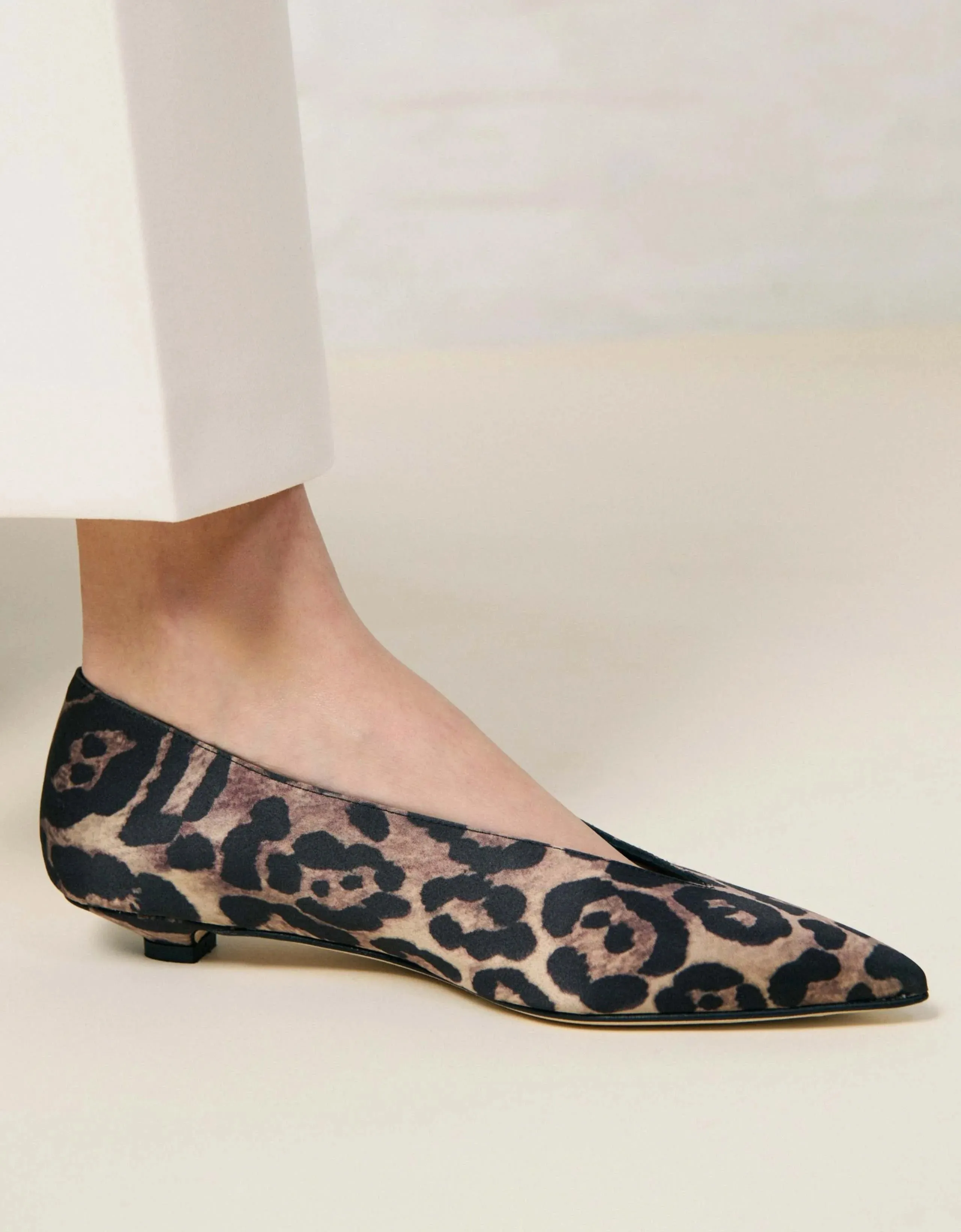 DOF Studios Claudia Leopard Satin