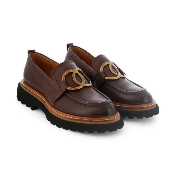 EOS Abbi Chestnut
