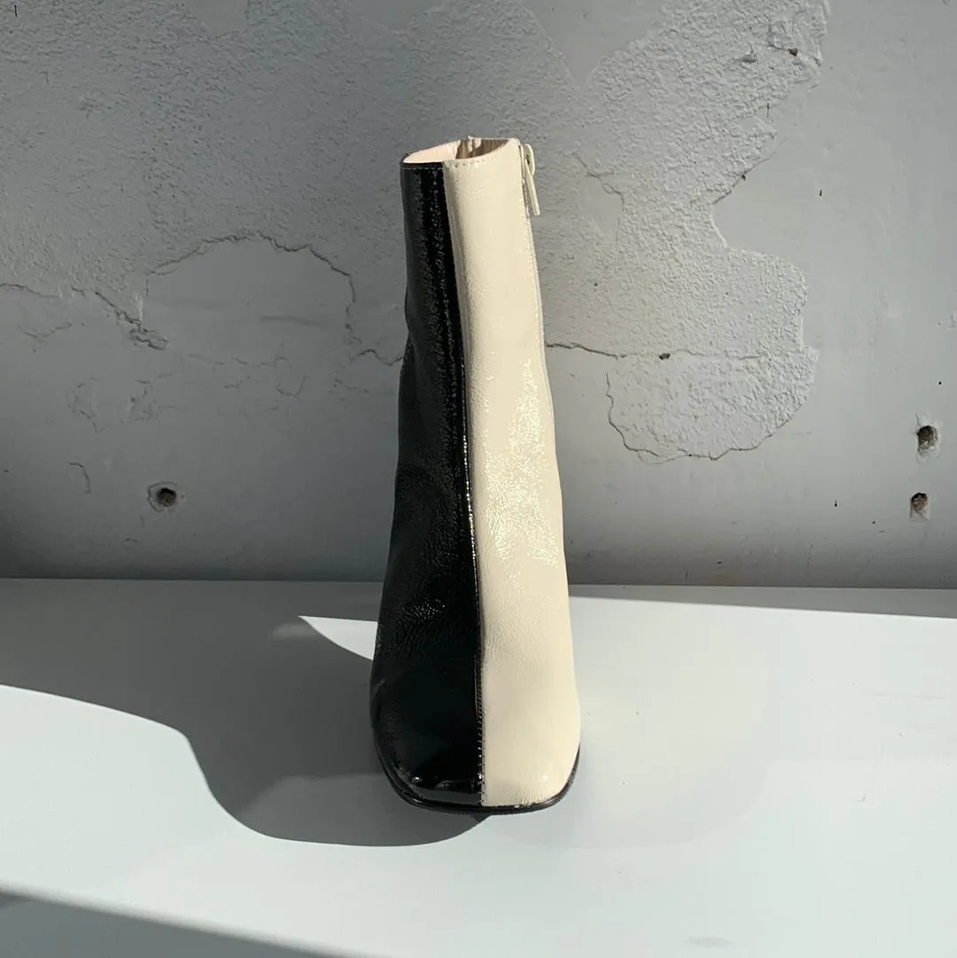 Jose Saenz 4352 Off White/Black