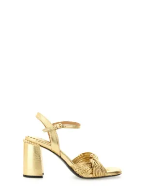 Layla Pump