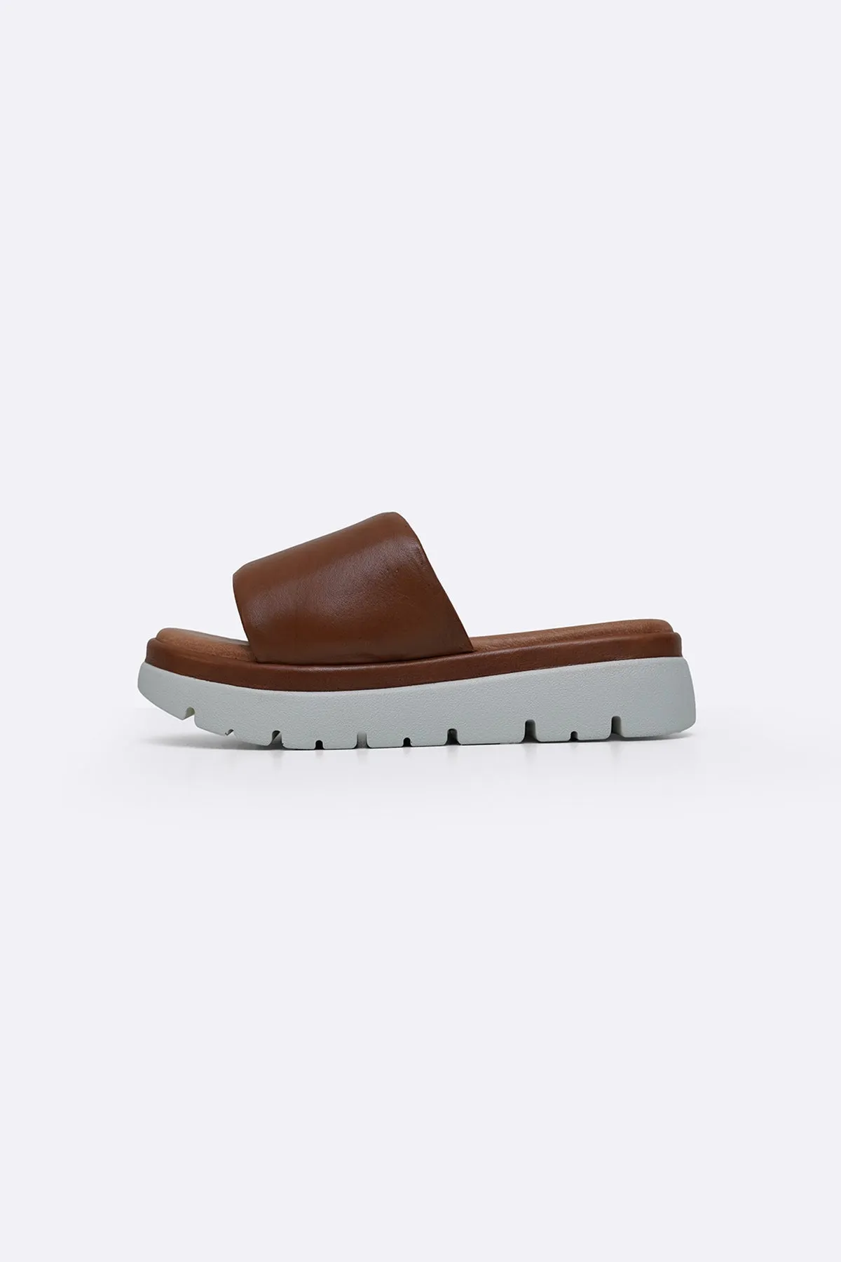 LEATHER MAMA PLATFORM SLIDES