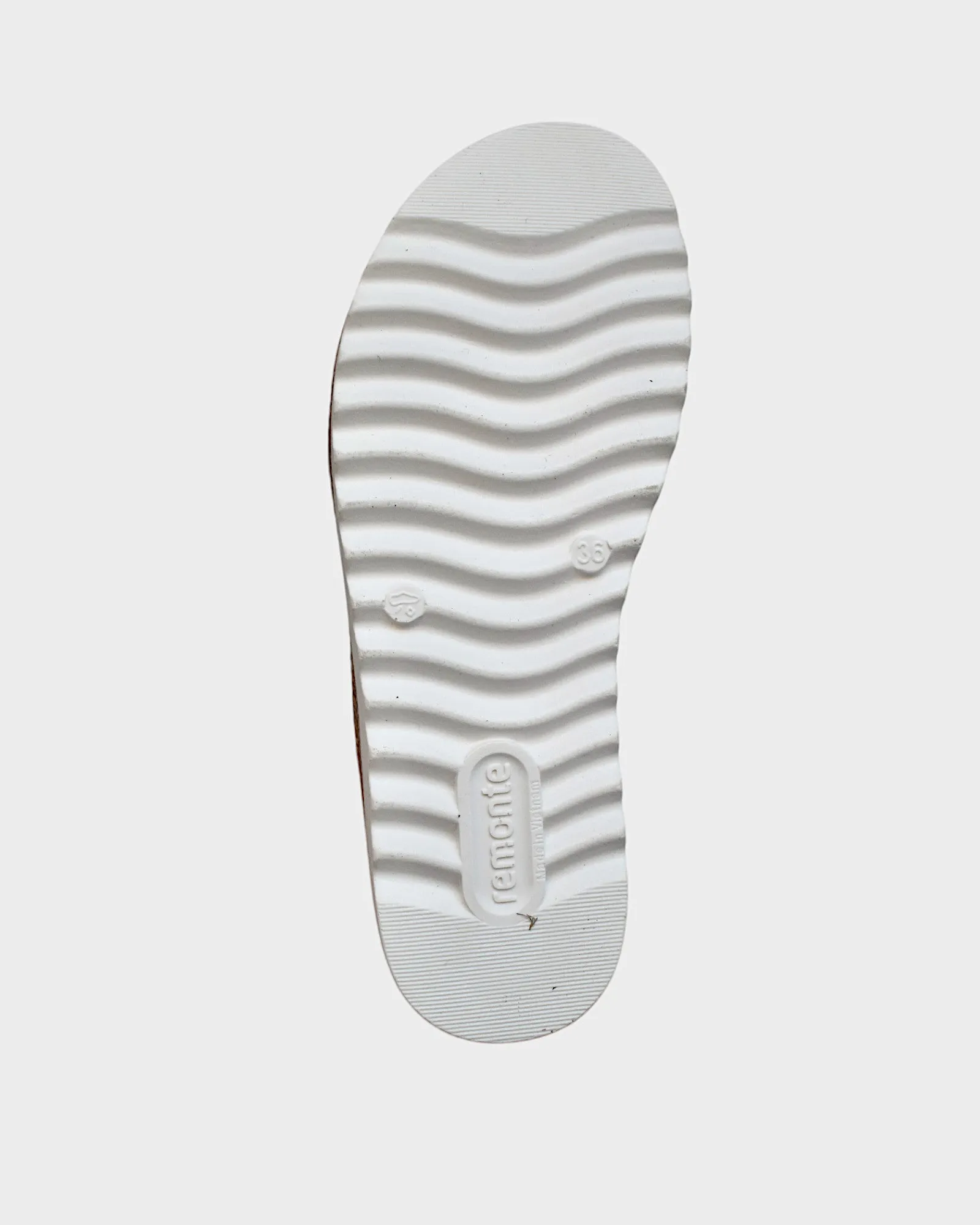 Remonte D0Q56-80