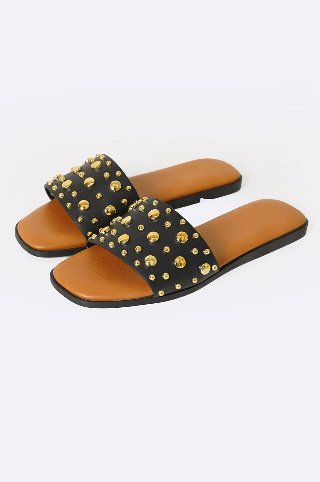 STUDDED SLIDES