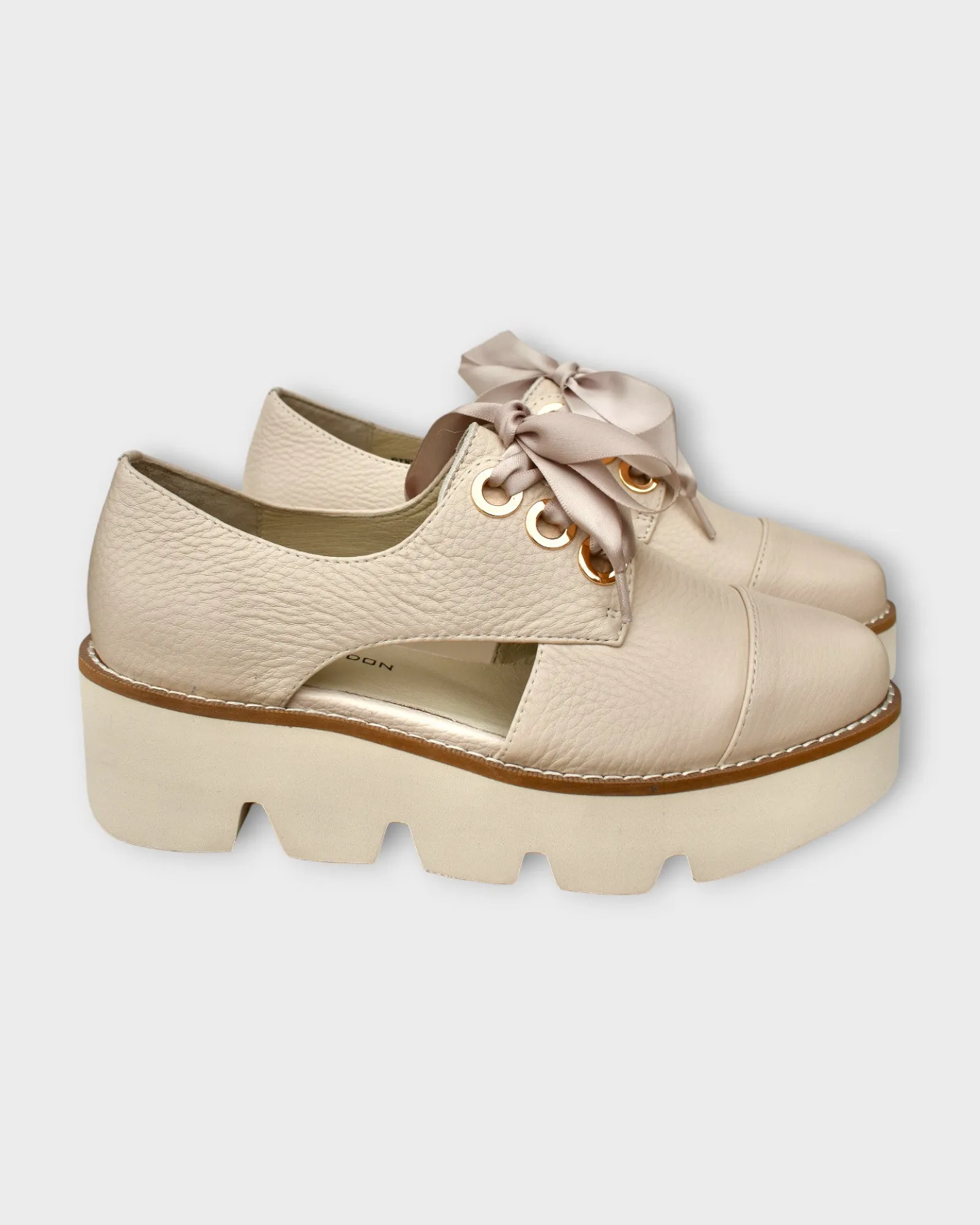 Tamara London Pine