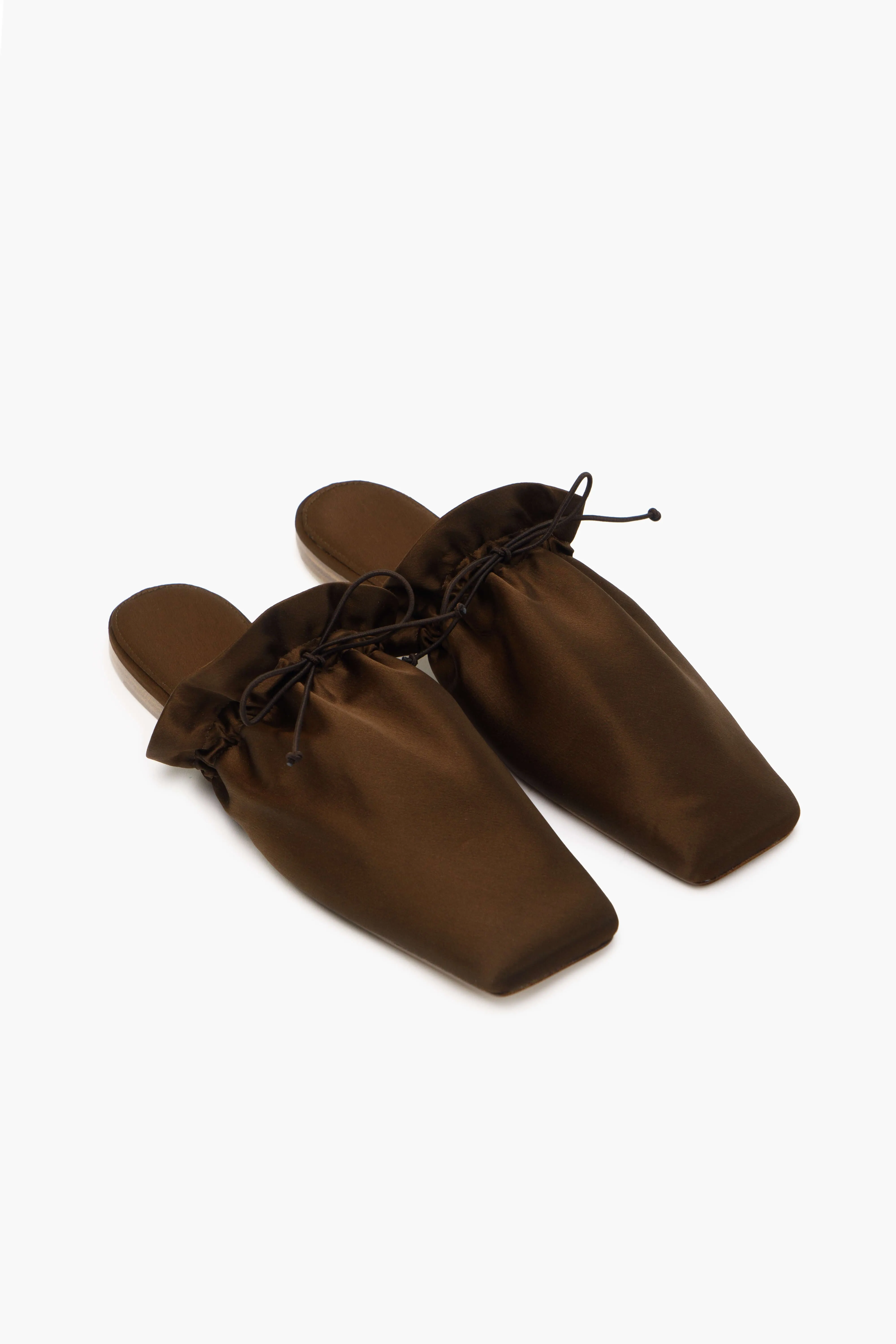 The Puff Slippers in Black