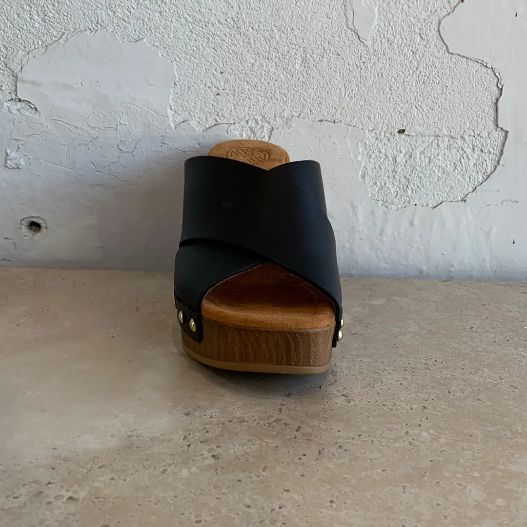 Unisa Tapia Black - LAST PAIR size 41