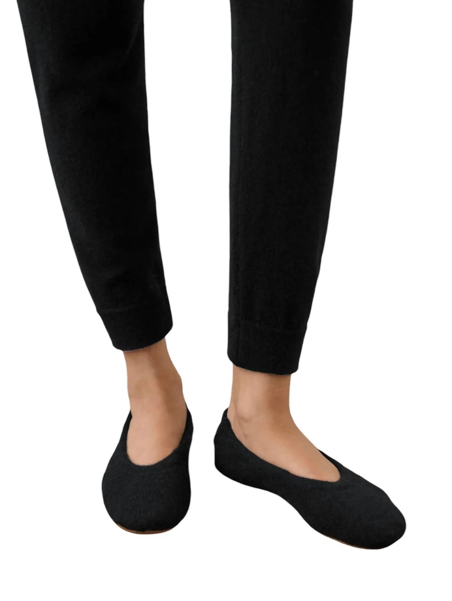 Women's Cashmere Ballet Slipper In Black