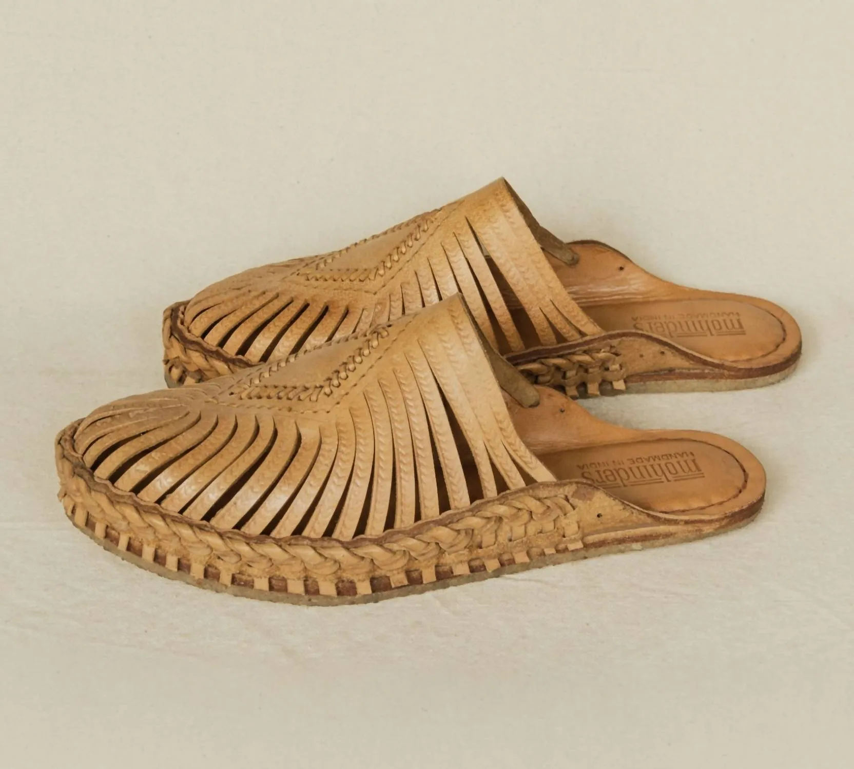 Women's Diamond Slide Sandals In Honey