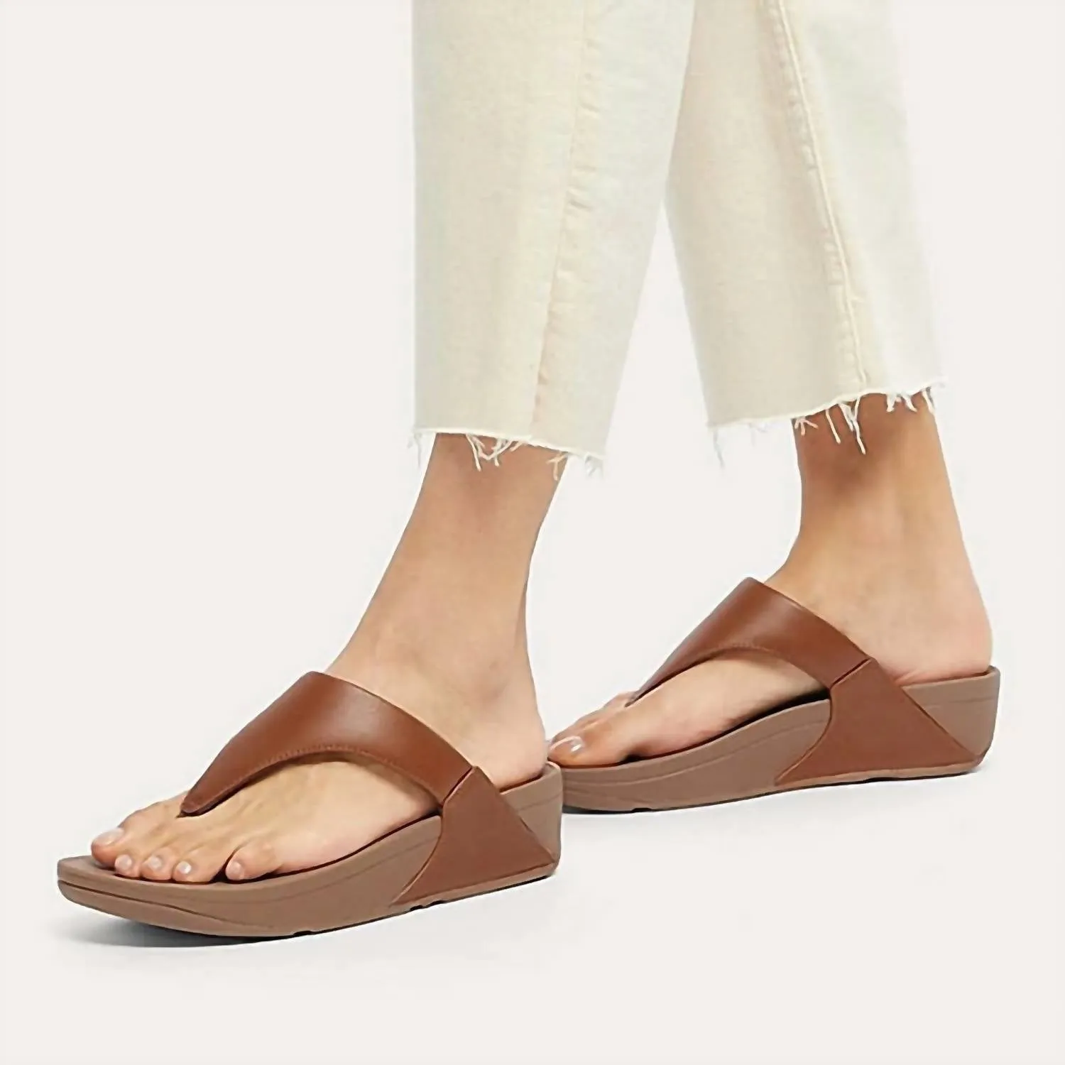 Women's Lulu Toe Post Sandal In Light Tan