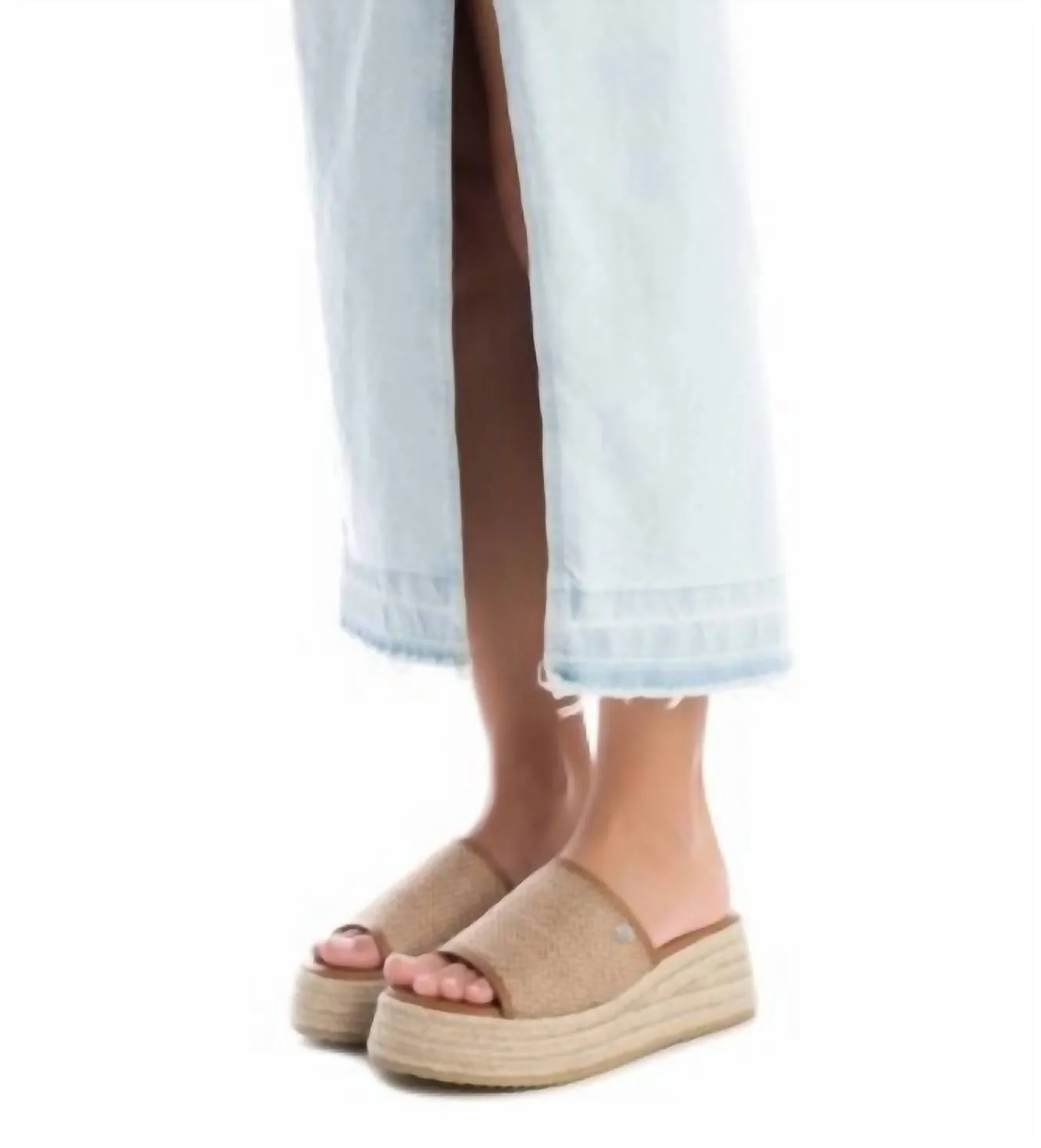 Women's Wedge Sandals In Taupe